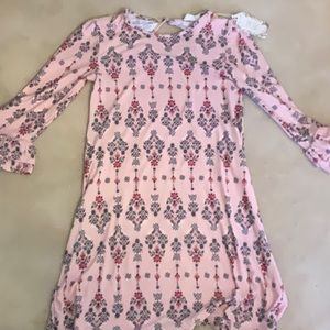 Pink rose dress. Super soft with 3/4 length sleeves.